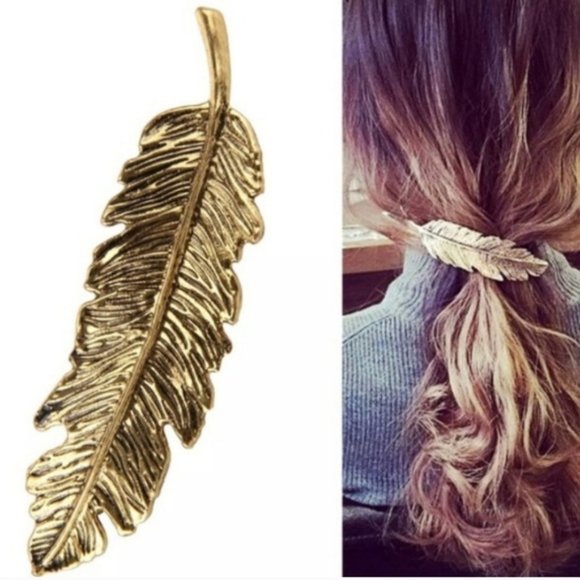 Brandy Melville Accessories - Brandy Melville Antique Gold Feather Hair Clip